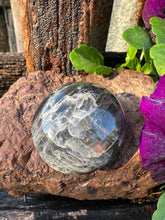 Load image into Gallery viewer, Black Moonstone Palm Stone