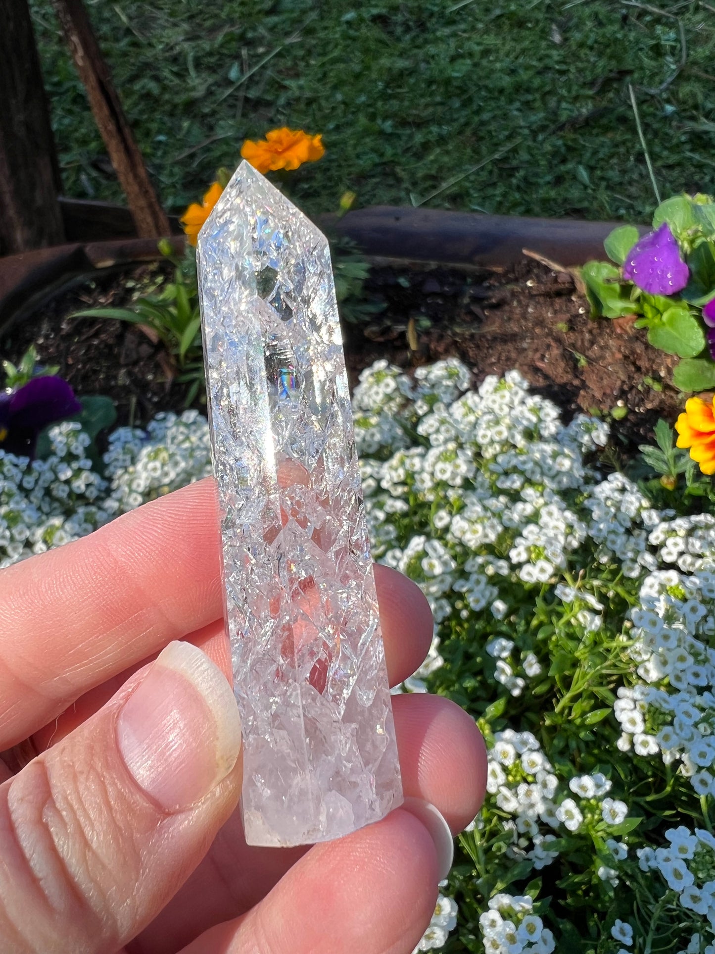 Crackle Quartz Tower