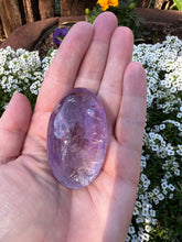 Load image into Gallery viewer, Amethyst Palm Stone
