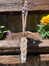 Load image into Gallery viewer, Colombian Quartz Macrame Pendant