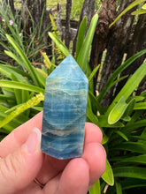 Load image into Gallery viewer, Blue Onyx Tower