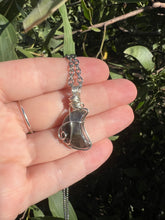 Load image into Gallery viewer, Flashy Labradorite Moon Pendant