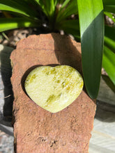 Load image into Gallery viewer, Serpentine Heart