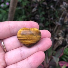 Load image into Gallery viewer, Tiger Eye Puff Heart