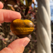 Load image into Gallery viewer, Tiger Eye Puff Heart