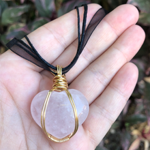 Load image into Gallery viewer, Rose Quartz Heart Pendant