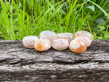 Load image into Gallery viewer, Flower Agate Tumble