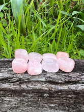 Load image into Gallery viewer, Rose Quartz Tumble