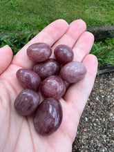 Load image into Gallery viewer, Strawberry Quartz Tumble