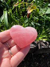 Load image into Gallery viewer, Rose Quartz Heart