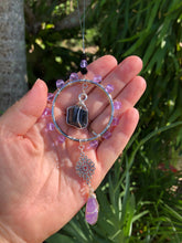 Load image into Gallery viewer, Suncatcher Delmira