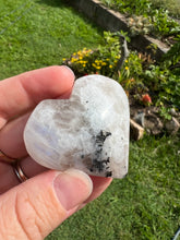 Load image into Gallery viewer, Moonstone Heart
