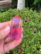 Load image into Gallery viewer, Aura Quartz Tower