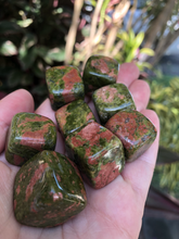 Load image into Gallery viewer, Unakite Cubes