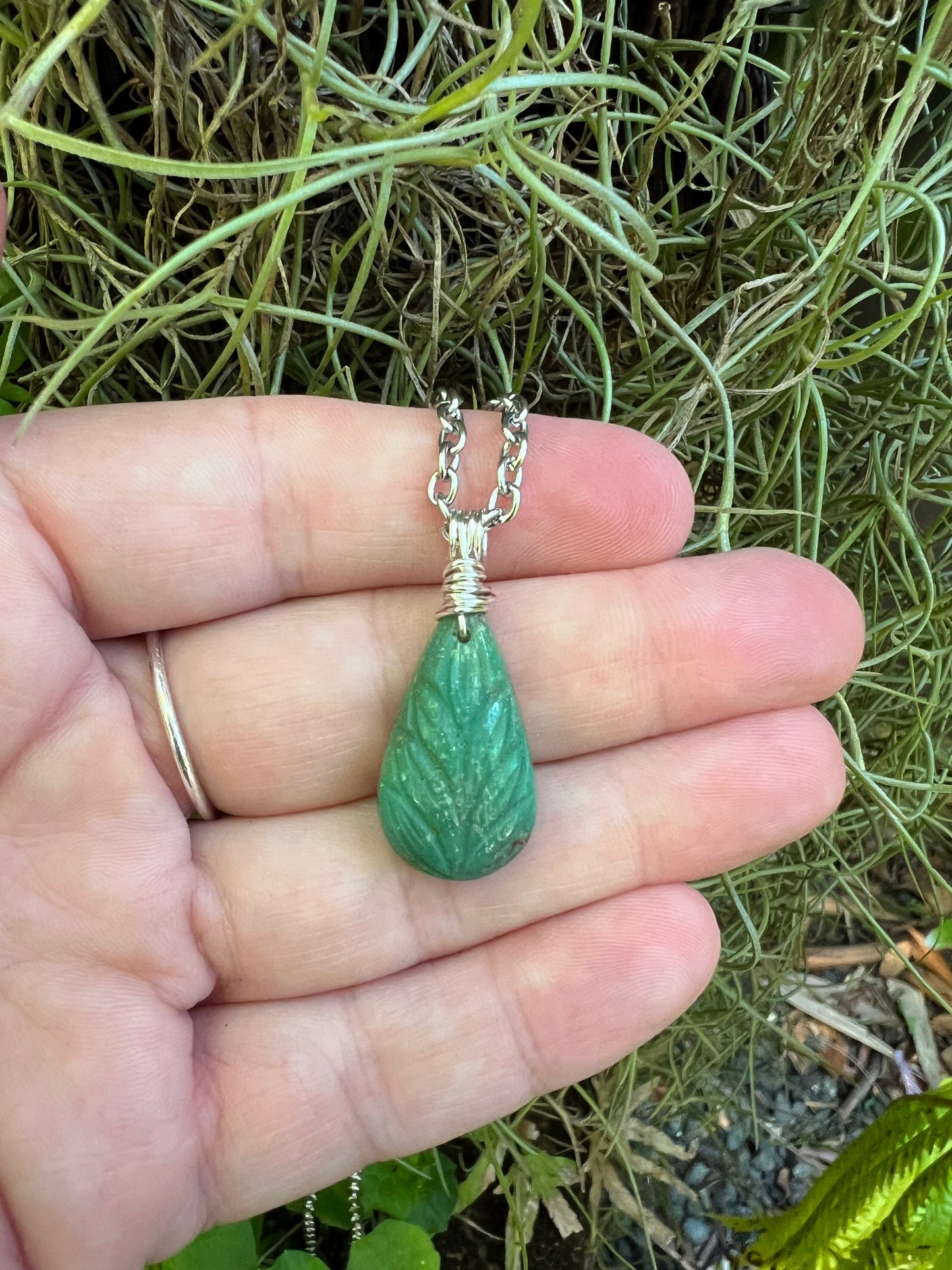 Chrysoprase Leaf Pendant