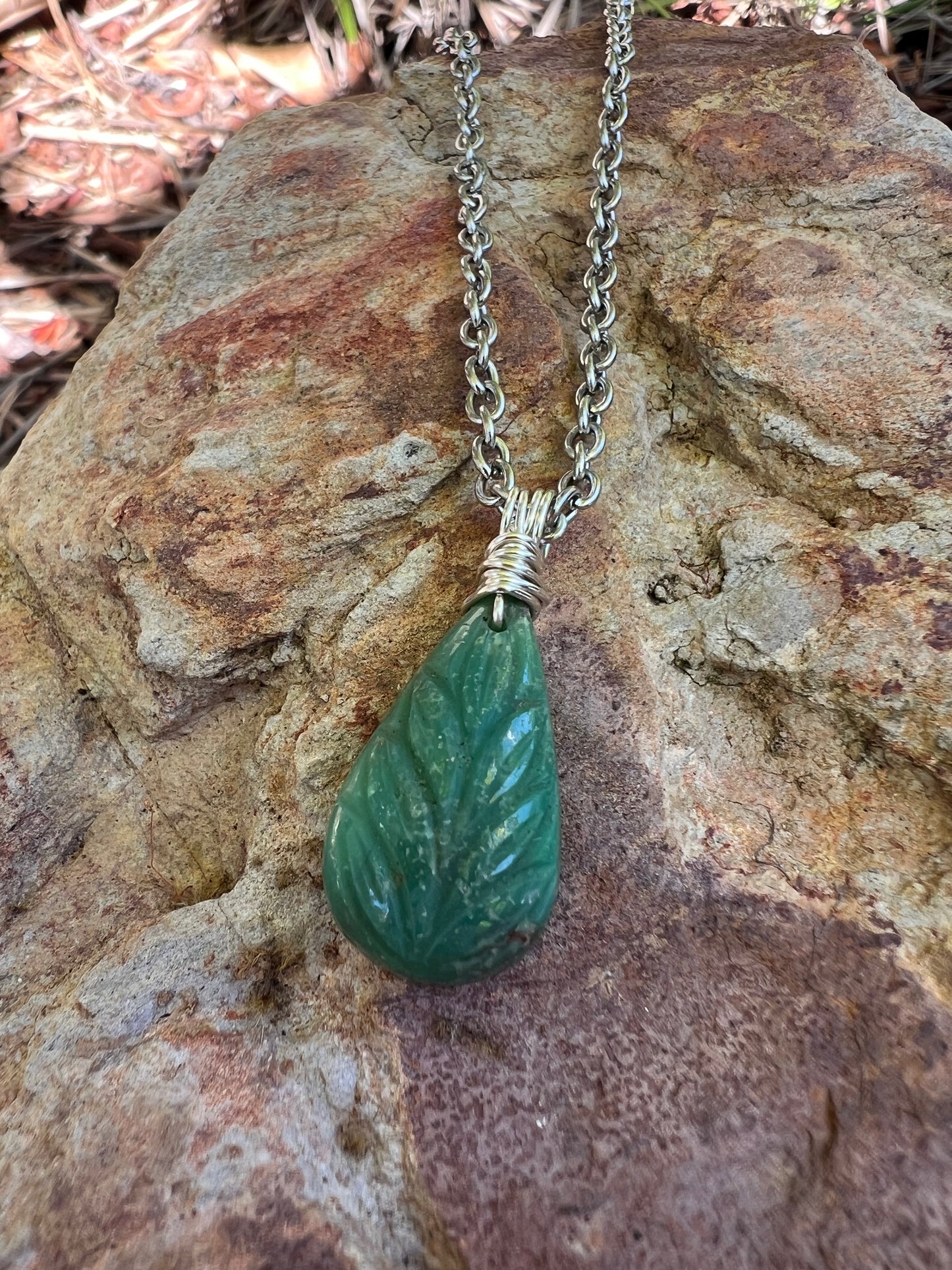Chrysoprase Leaf Pendant