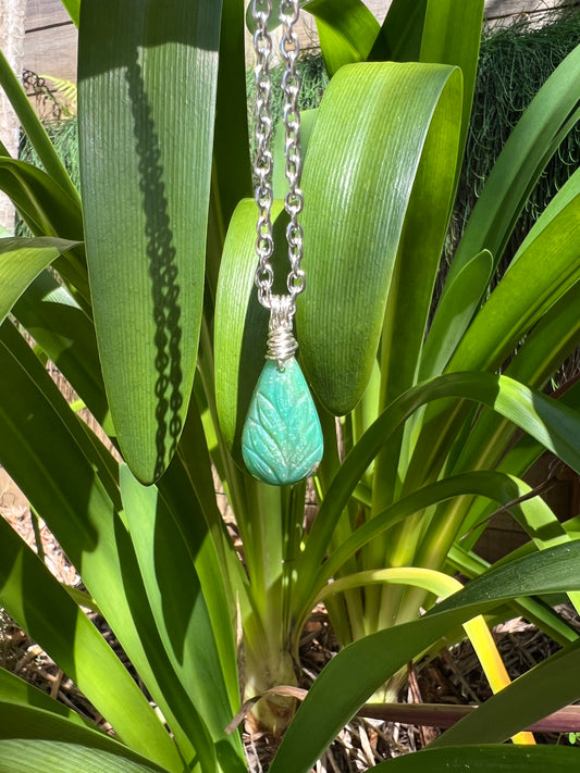 Chrysoprase Leaf Pendant