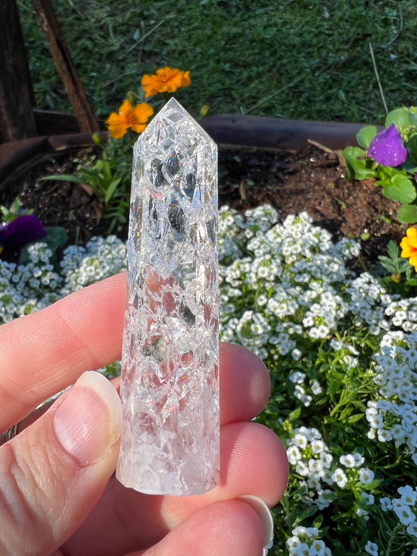 Crackle Quartz Tower
