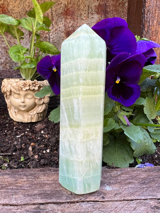 Pistachio Calcite Tower