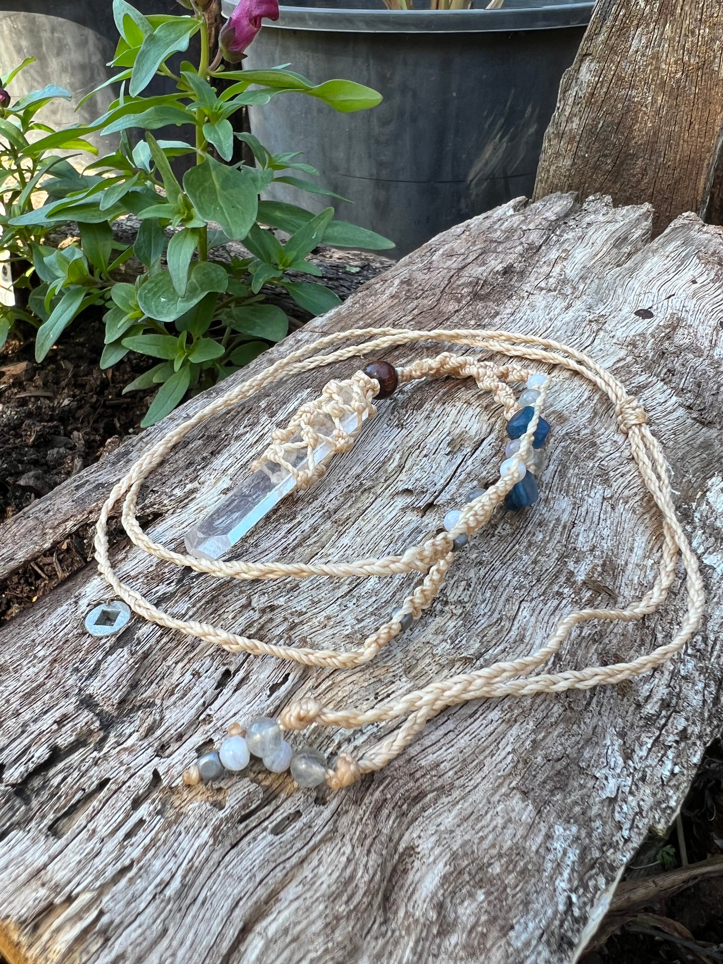 Colombian Quartz Macrame Pendant