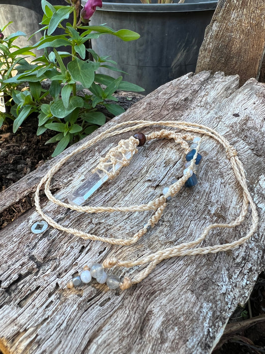 Colombian Quartz Macrame Pendant