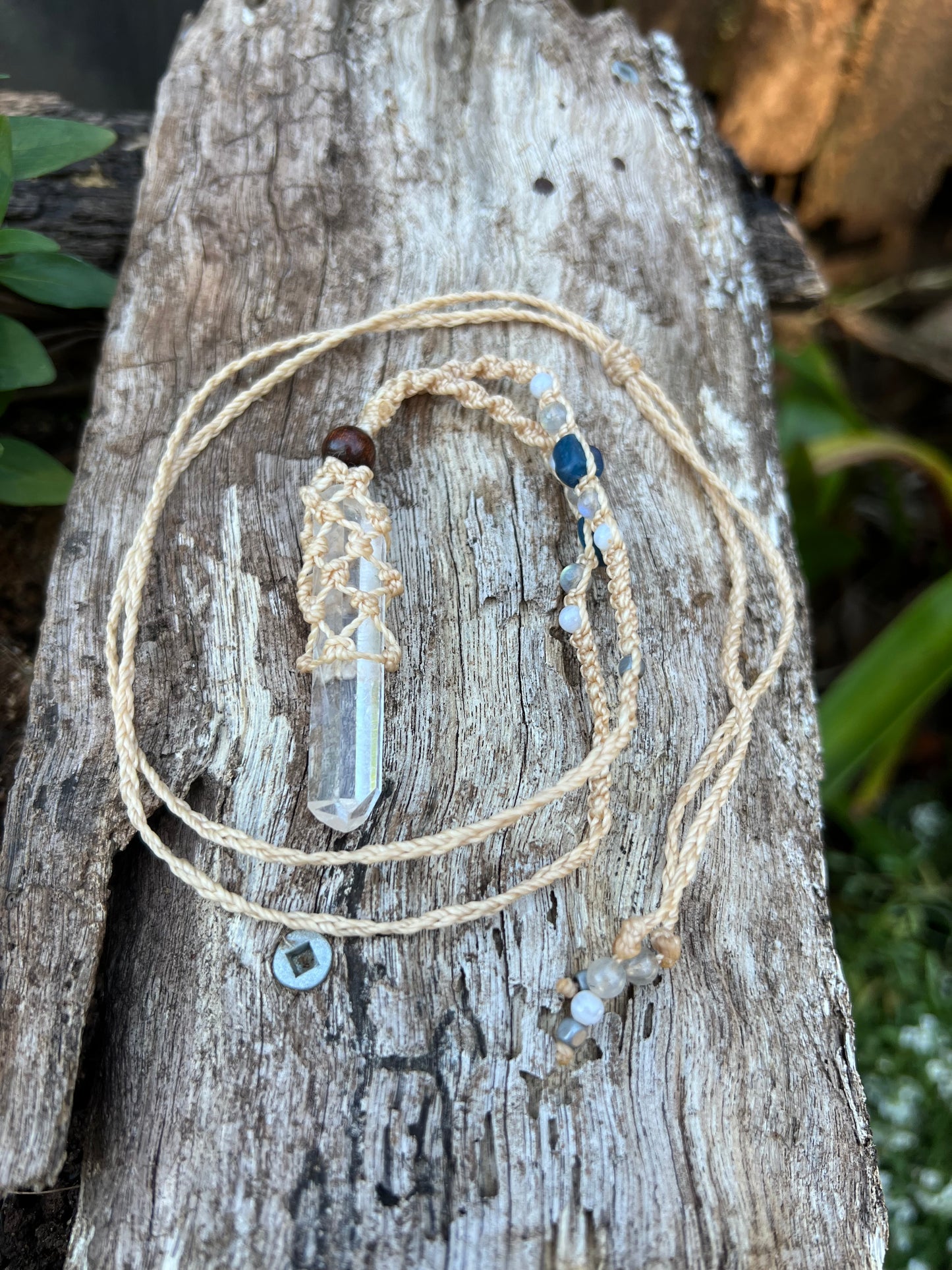 Colombian Quartz Macrame Pendant