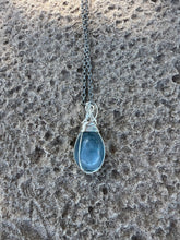 Load image into Gallery viewer, Gorgeous Aquamarine Pendant
