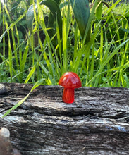 Load image into Gallery viewer, Carnelian Mini Mushroom
