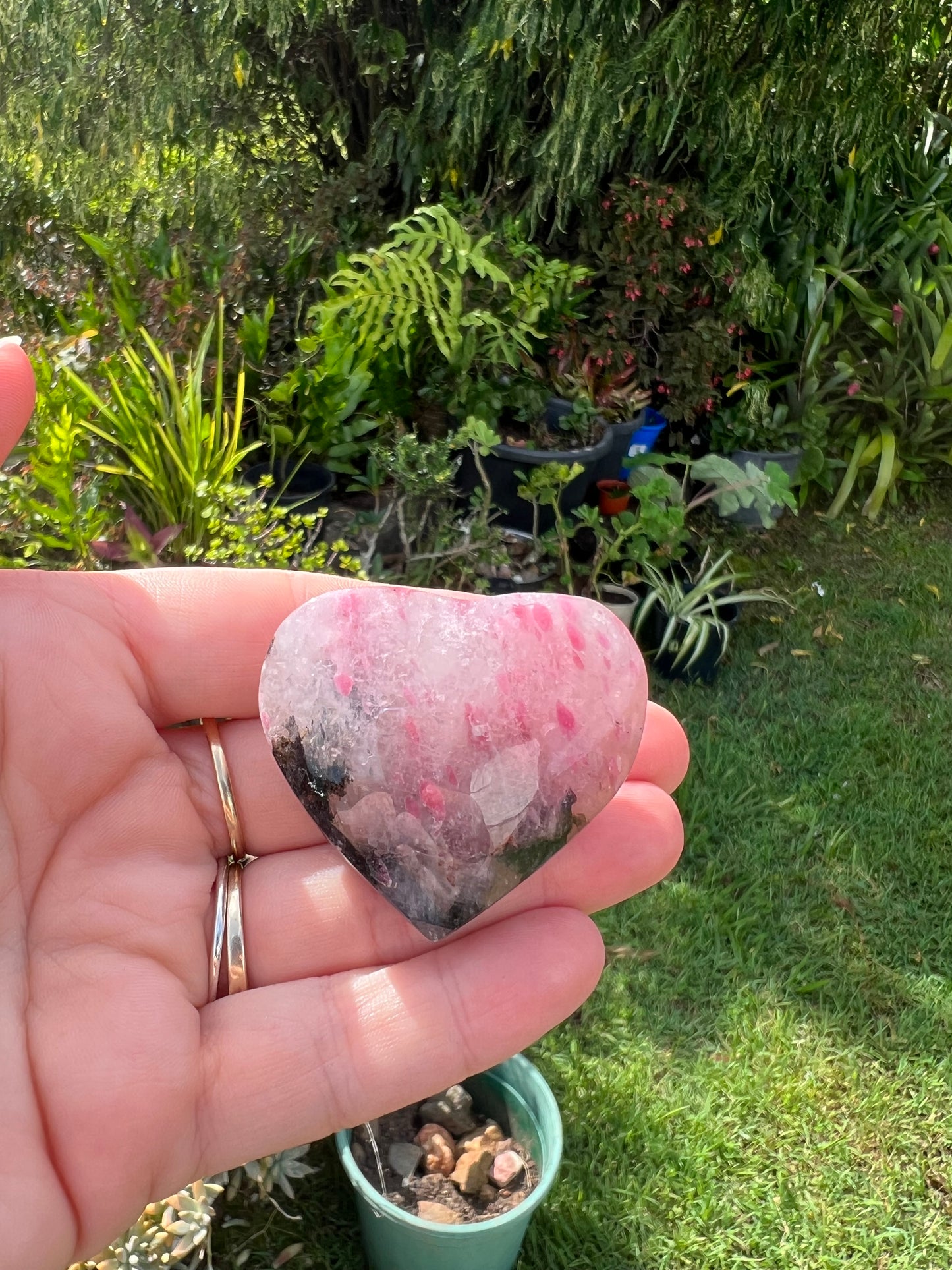 Rhodonite in Quartz Heart