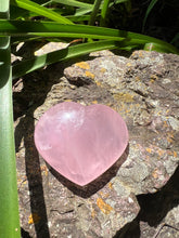 Load image into Gallery viewer, Rose Quartz Heart
