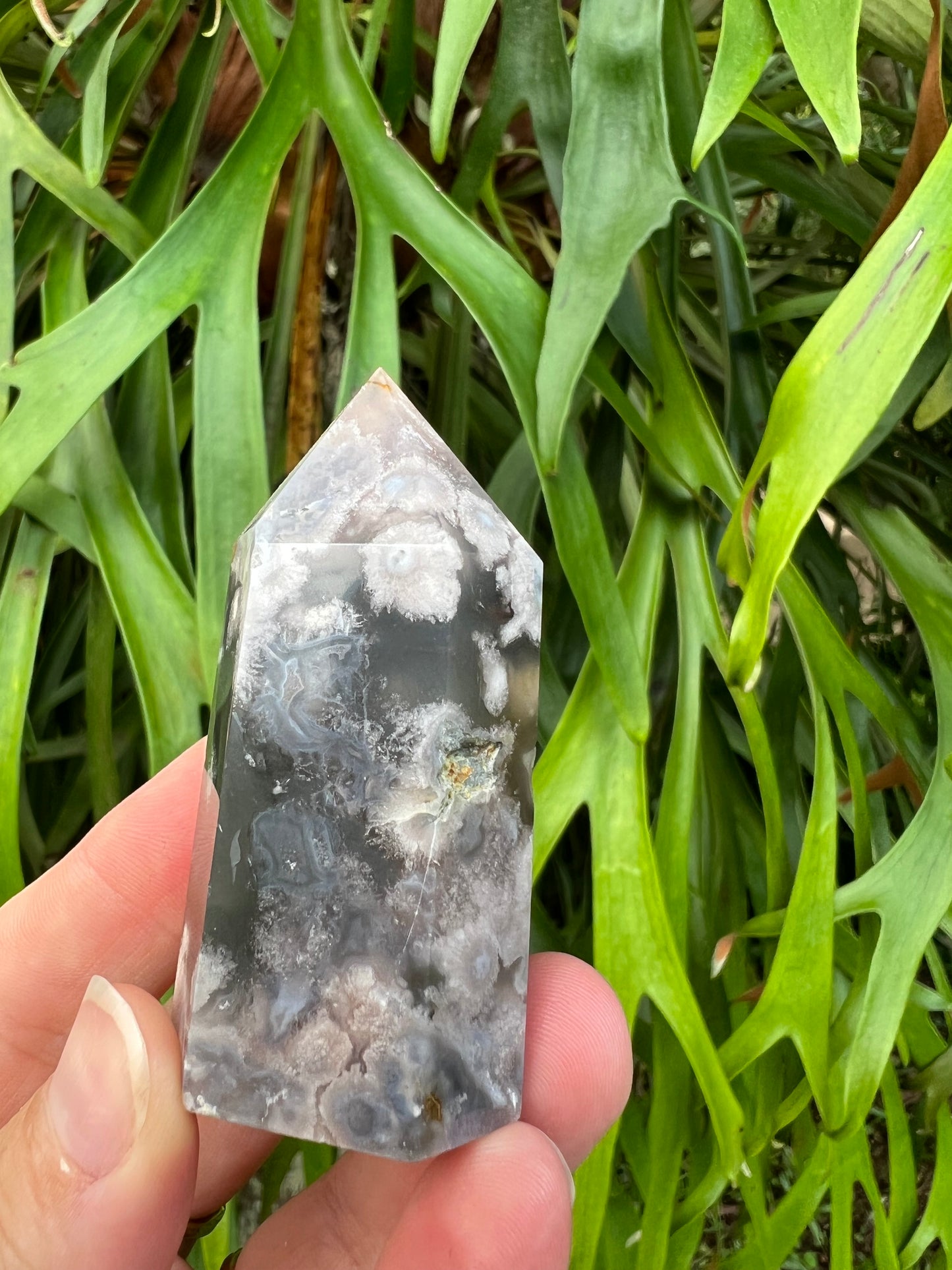 Black Flower Agate Tower
