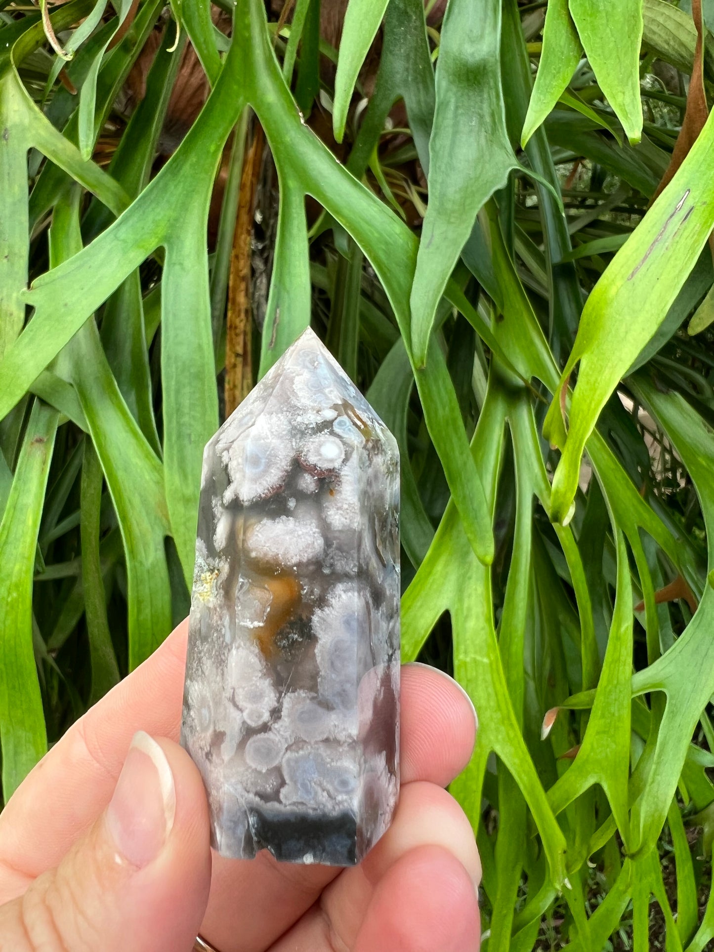 Black Flower Agate Tower